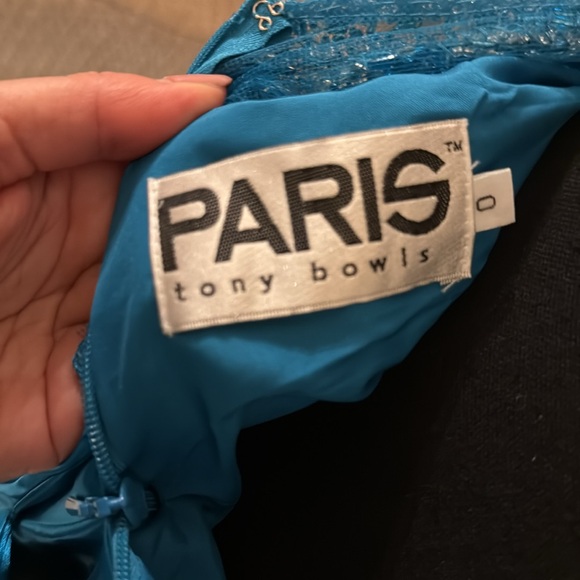 Tony Bowls Paris evening blue beaded dress size 0 - Picture 8 of 8